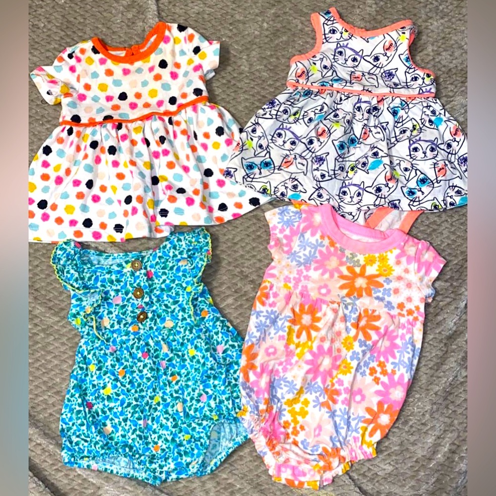 Baby Girl Dresses / Rompers